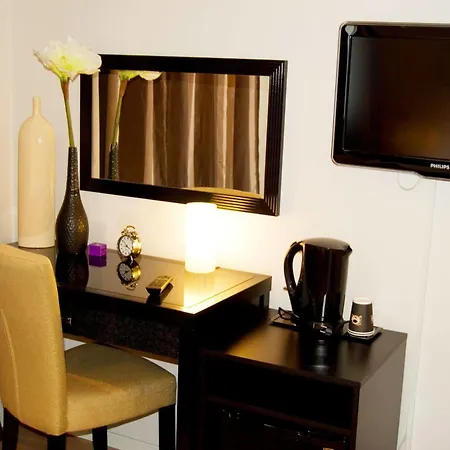 Basic Hotel 2*